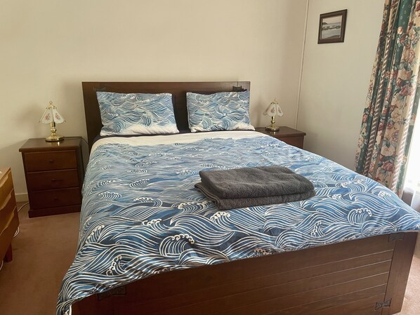 3 bedrooms, iron/ironing board, free WiFi, bed sheets