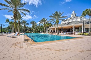 Beheizter Pool