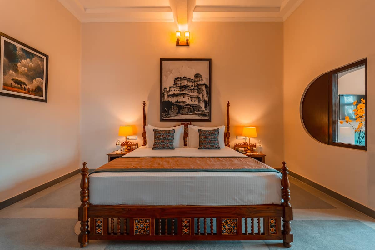 1 bedroom, in-room safe, iron/ironing board, free WiFi