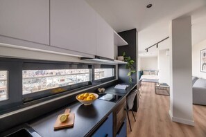 Fridge, oven, stovetop, coffee/tea maker - Exceptional Living Loft 803 (Athina)
