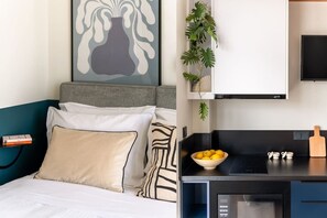 1 bedroom, iron/ironing board, free WiFi