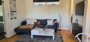 3 bedrooms, blackout drapes, iron/ironing board, free WiFi