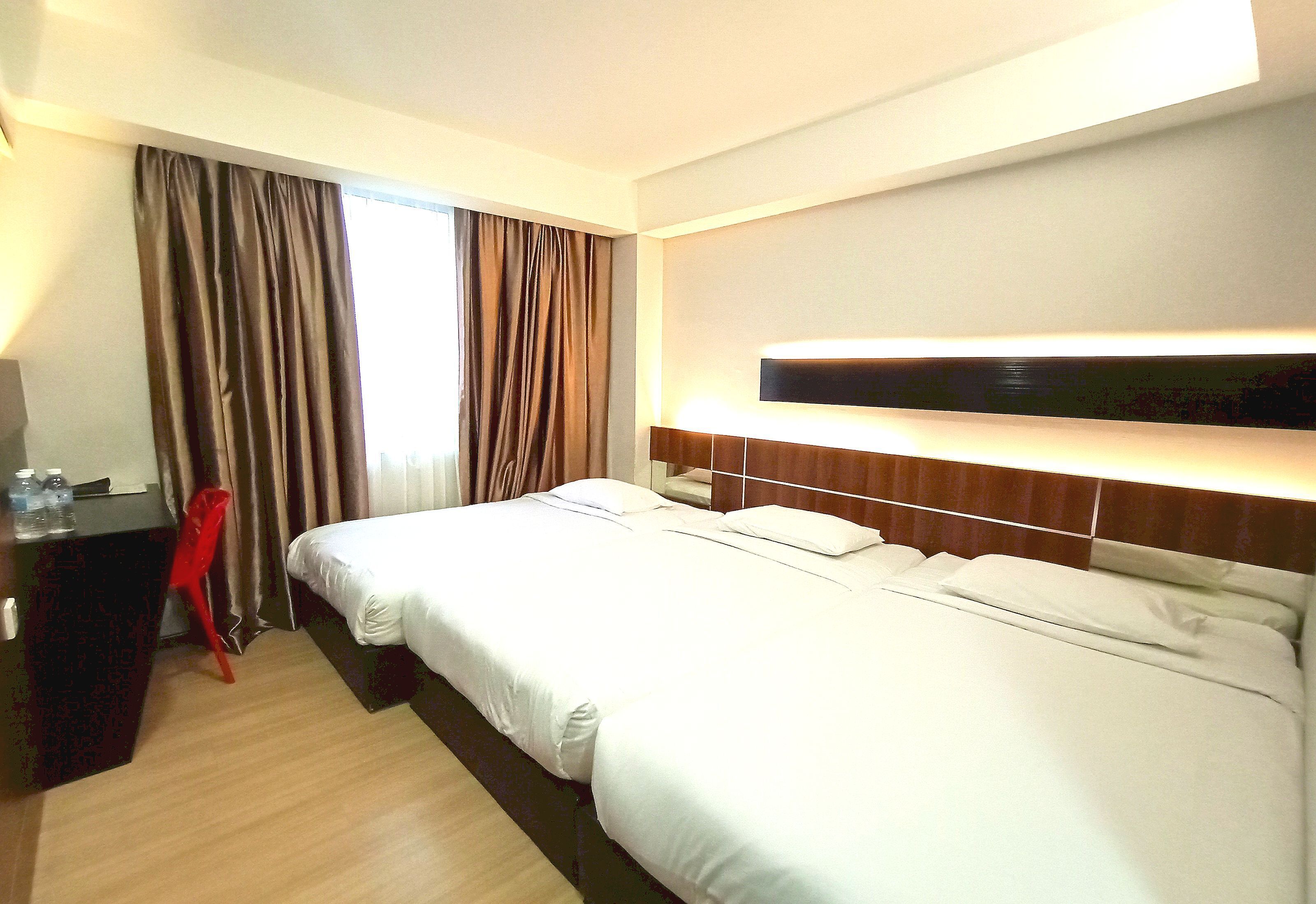 Superior Suite | Laptop workspace, free WiFi, bed sheets