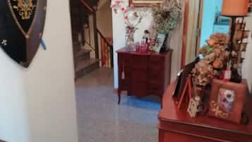 Quarto, 1 quarto, vista para a cidade | Parte interna