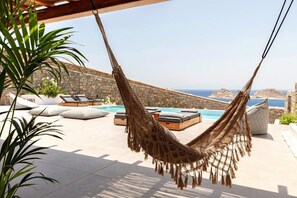 Terrace/patio - Dream View Villa, 2 min walk to the sandy beach! 11 bedroom accommodation (Kalafatis)