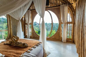 Shell Villa with Rooftop Pool View | Minibar, safe på rommet, skrivebord og wi-fi (inkludert)