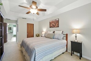 4 Schlafzimmer, Schreibtisch, Bügeleisen/Bügelbrett, kostenloses WLAN
