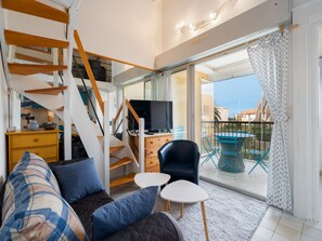 TV - Duplex 6 ppl, balcony with sea view (Agde)