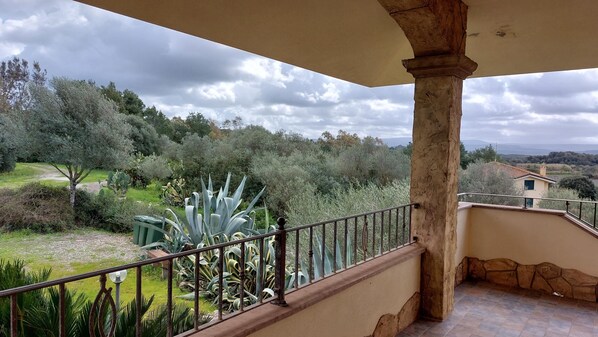 Apartment - Primo Piano Appartamento Leccio (Olmedo)