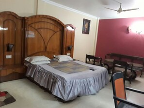 Accès au Wi-Fi (inclus), literie fournie