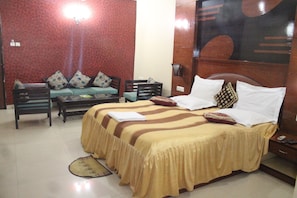 Accès au Wi-Fi (inclus), literie fournie