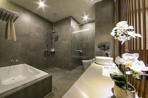 Standard Double Room, Non Smoking | Bathroom