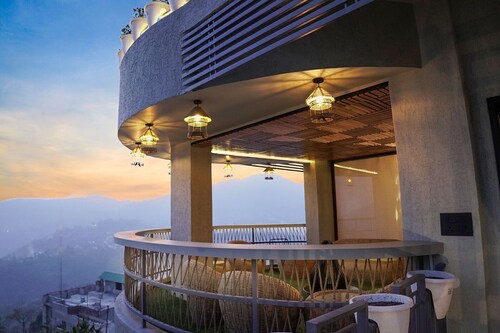 Amã Stays & Trails Whispering Pines, Bhimtal