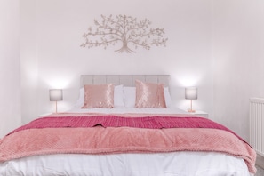 3 chambres, fer et planche à repasser, Wi-Fi gratuit