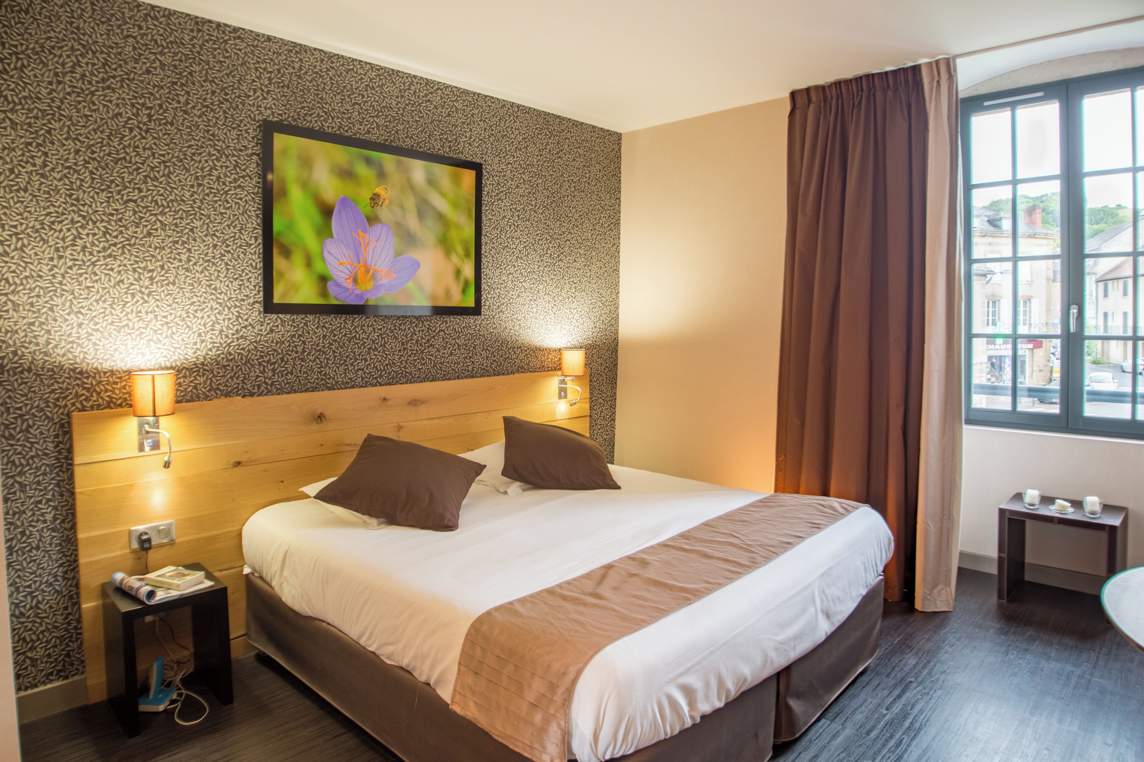 Minibar, in-room safe, individually decorated, individually furnished