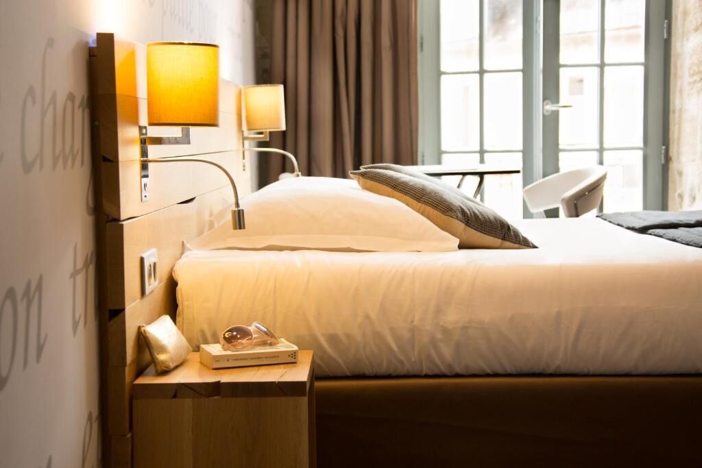 Minibar, in-room safe, individually decorated, individually furnished