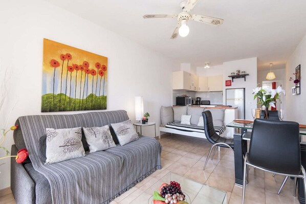 TV - Castle Harbour 6 (Los Cristianos)