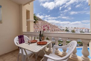 Outdoor dining - Castle Harbour 6 (Los Cristianos)