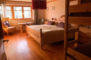 1 chambre, fer et planche à repasser, Wi-Fi gratuit