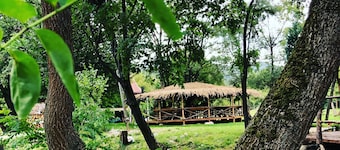 Cherry-Oakie Quadruple Room with private bathroom