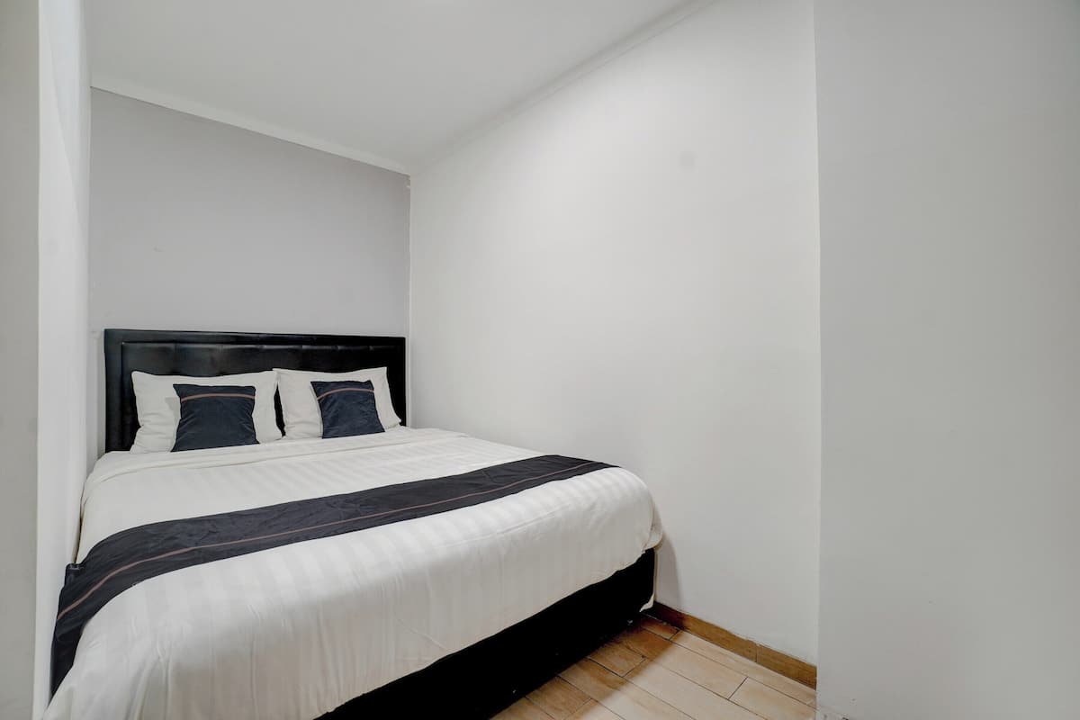 Habitación Deluxe doble | Espacio para trabajar con un portátil, wifi gratis, ropa de cama