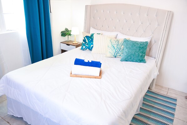 4 bedrooms, desk, iron/ironing board, free WiFi