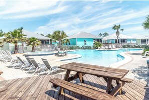 Casa, 3 quartos, para fumantes, vista para a piscina | Piscina | Piscina externa