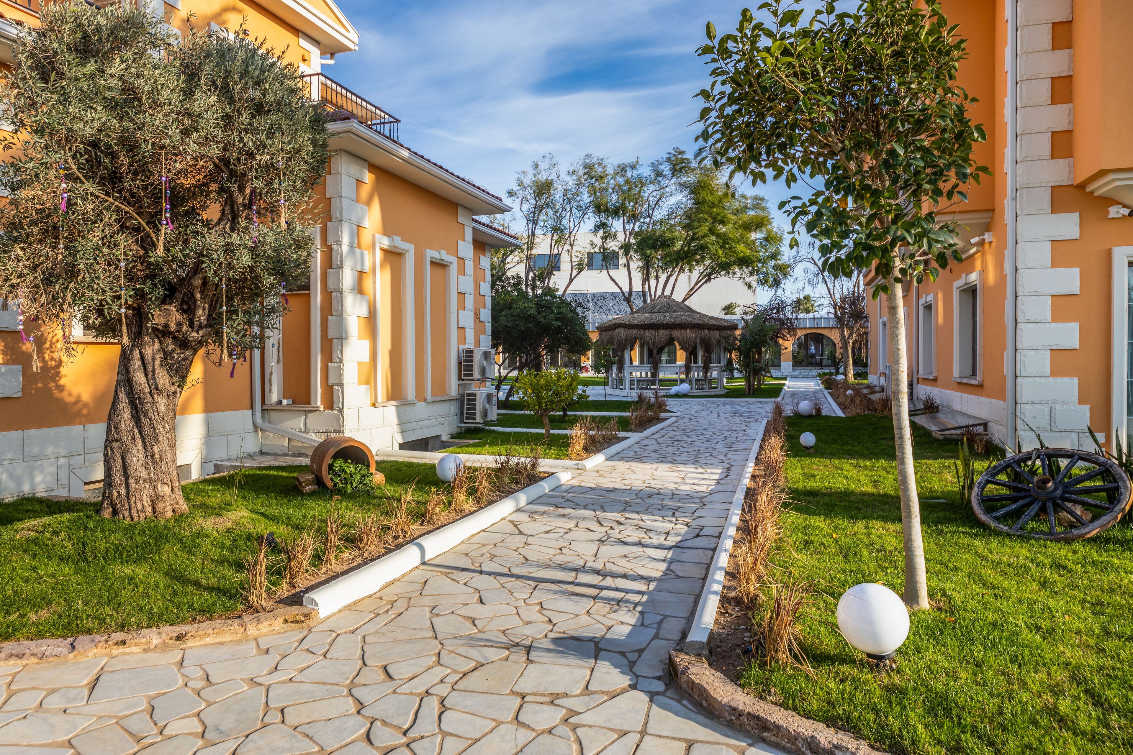 Foto - Ema Houses