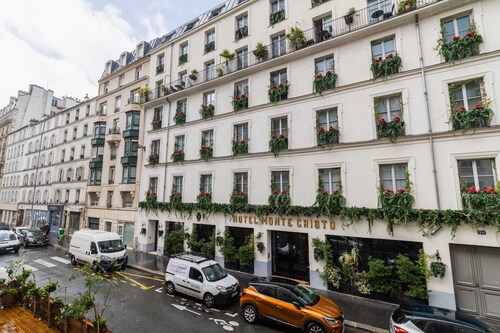 2 pieces renovee a neuf Paris 5 - 4P