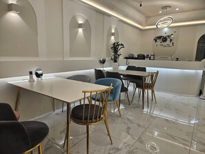 Reception - Daegu Dongseongro Star B&B Business Hotel (Daegu)