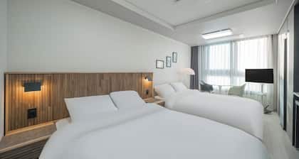 Daegu Dongseongro Star B&B Business Hotel