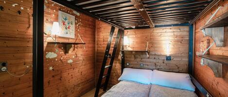 Apartment, Garden View | 2 bedrooms, down comforters, iron/ironing board, free WiFi