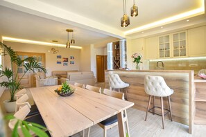 Comfort Apartment | Living area | 32-inch LCD TV with cable channels, fireplace - Villa 177 (Radanovici)