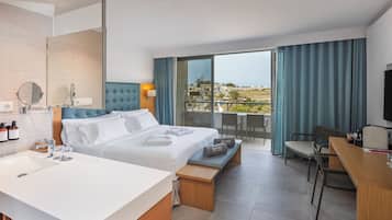 Habitación Deluxe | Minibar y caja de seguridad en la habitación