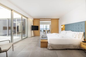 Een minibar, een kluis op de kamer, een strijkplank/strijkijzer