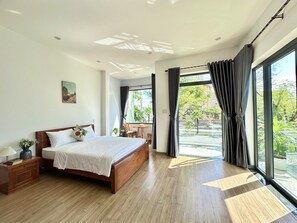 4 quartos, escrivaninha, Wi-Fi de cortesia, roupa de cama