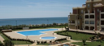 Los Cisnes - Haraganes Beach HLHC202P259