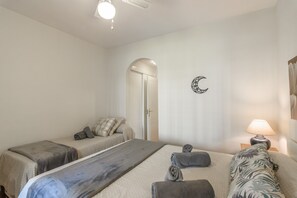 2 sovrum, strykjärn/strykbräda, gratis wi-fi och sängkläder