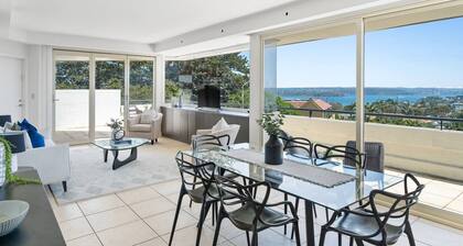 South Head - Premier Penthouse with amazing views of Harbour Bridge, City Skyline and Sydney Harbour