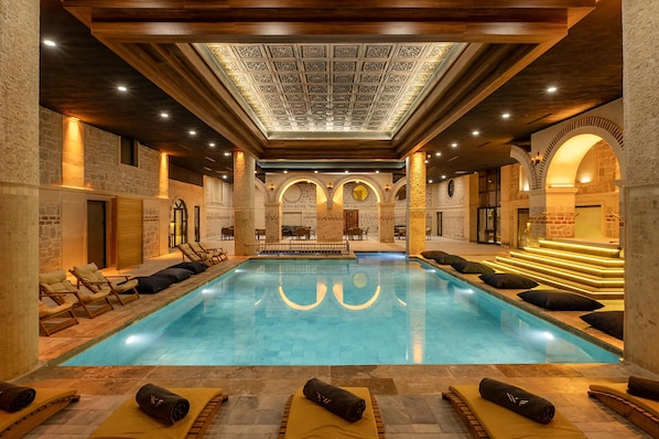 Sauna, Whirlpool, Dampfbad, Türkisches Bad/Hamam, Aromatherapie