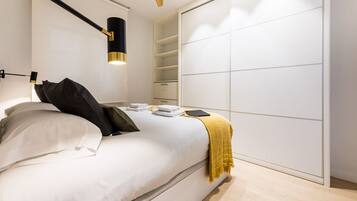 2 dormitorios, tabla de planchar con plancha, wifi gratis y ropa de cama