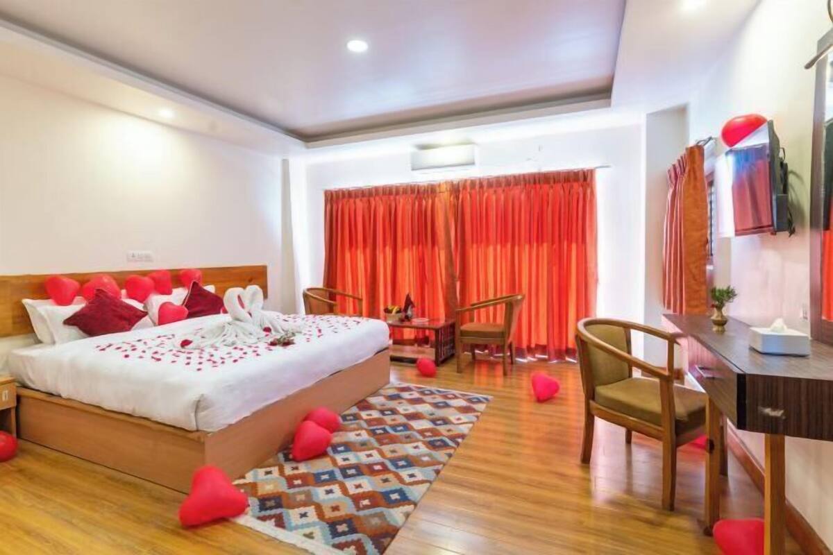 1 bedroom, hypo-allergenic bedding, individually decorated