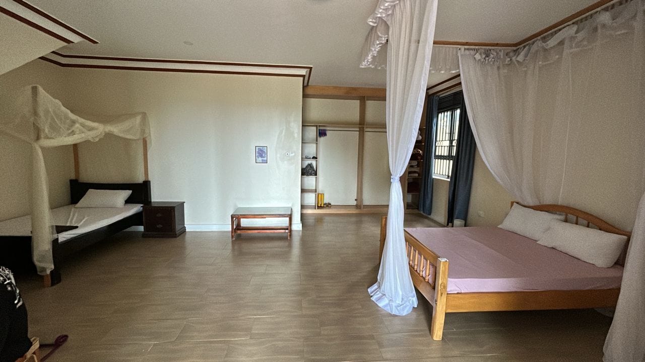 Appartement Duplex Classique, 1 lit double, non-fumeurs, vue lac | Ameublement personnalisé, espace de travail pour ordinateur portable