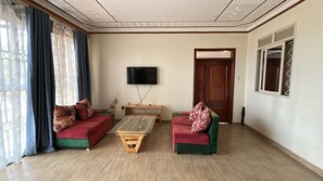 Classic Duplex, 1 Double Bed, Non Smoking, Lake View | Living area | Computer monitors, printers