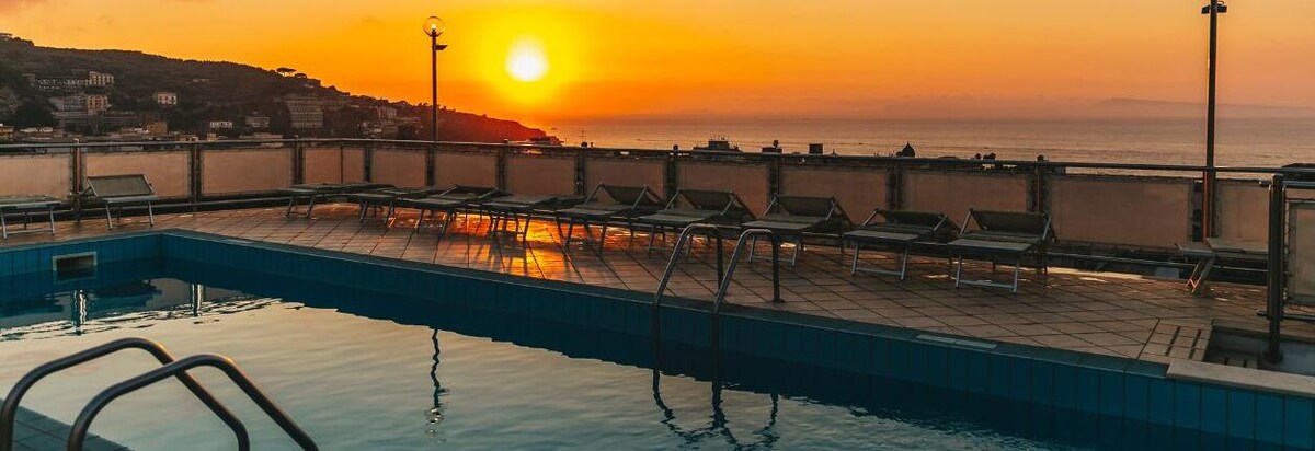 HOTIDAY Room Collection - Sorrento