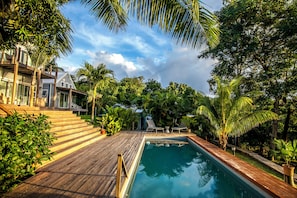 Sun deck