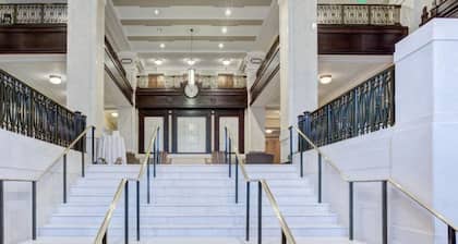 Luxury High Rise Center City RVA