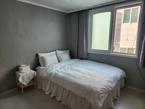 Deluxe Double Room, 1 Queen Bed, Non Smoking, Refrigerator & Microwave | Premium bedding, memory foam beds, desk, laptop workspace - STAY MIDO (Busan)