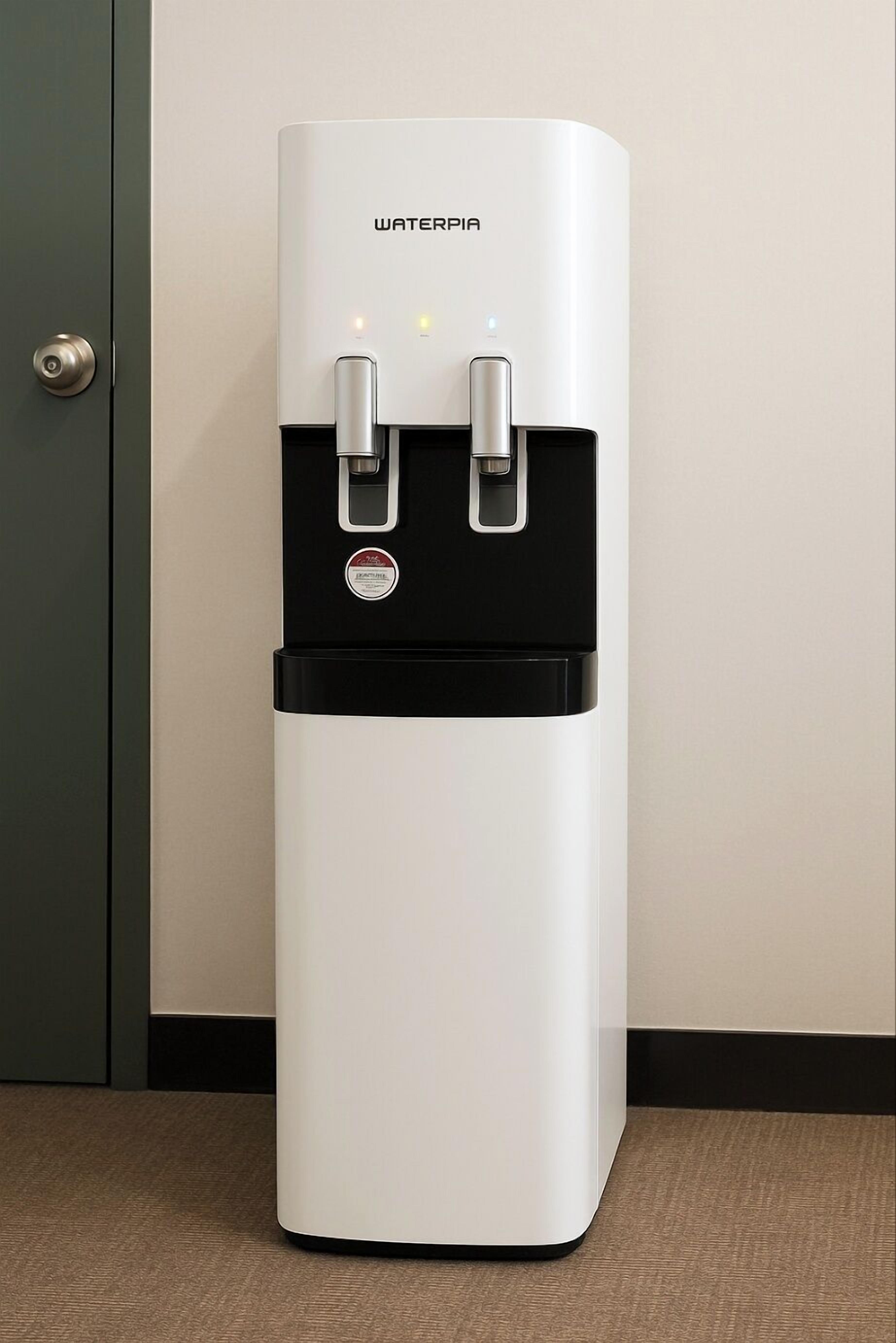 Televisi layar datar 45-inci dengan saluran TV kabel