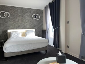 Minibar (con alcuni snack e alcune bevande gratis)